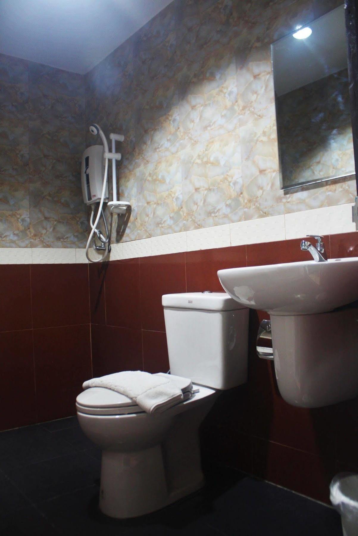 Metro Hotel & Spa Thung Song Εξωτερικό φωτογραφία